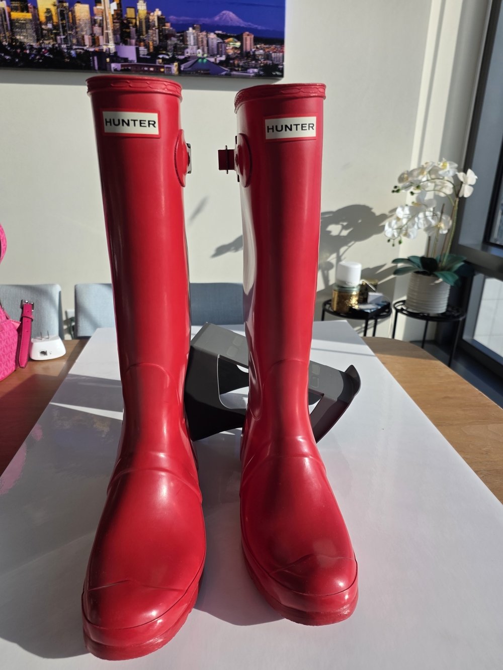Hunter Women's Tall Gloss Rain Boots in Red